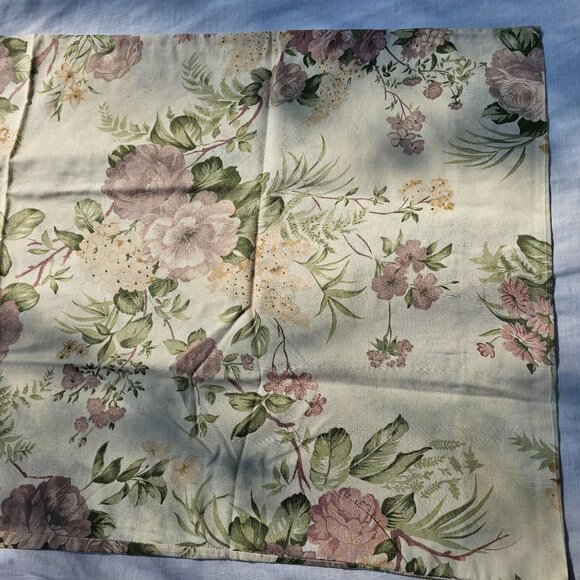 King Size Floral Print Pillowcase Cotton Blend Soft Pastel Bedding Decor 1 Count - Picture 5 of 7